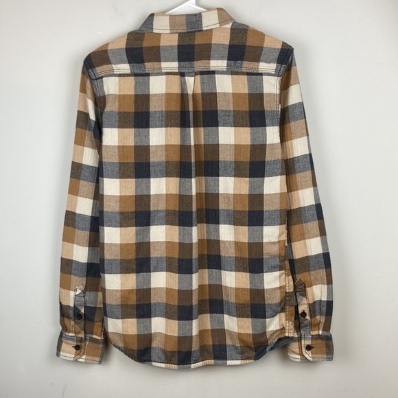 Men’s Flannel Tailored Fit Button Down Shirt - Picture 2 of 5